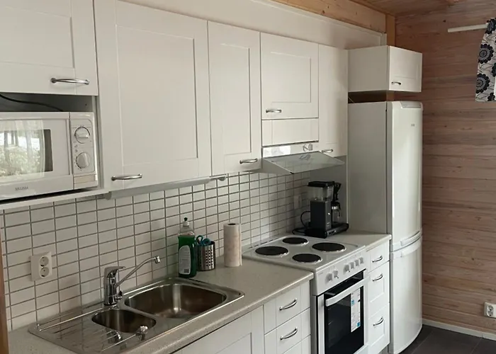 Moekki Jyrkinkuja * Лоймаа